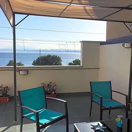 Couette-café Il Corallo Azzurro 3*